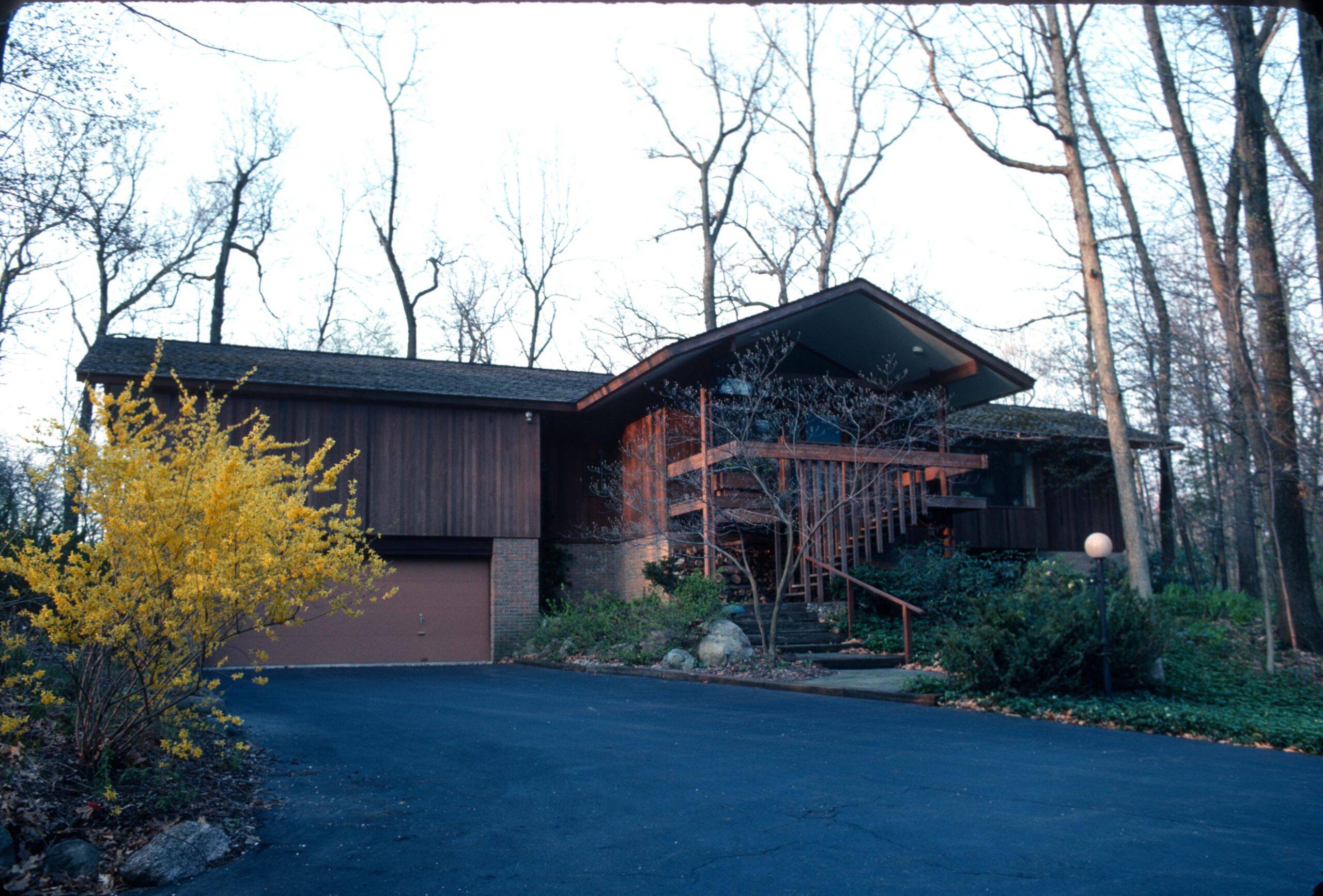 720 Oakdale
